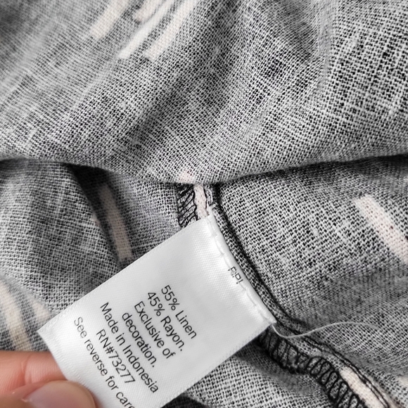 Linen top - Picture 2 of 3